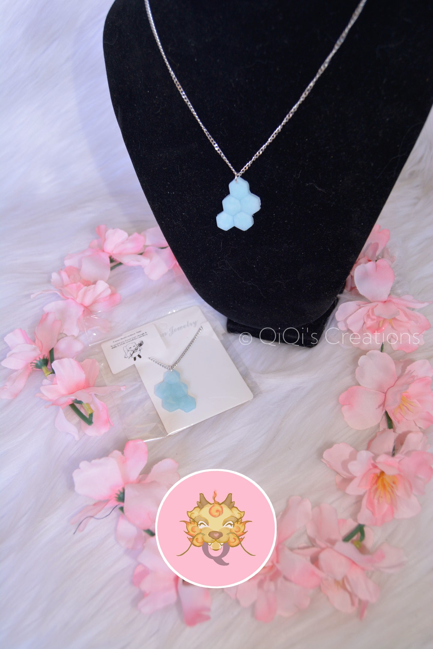 Frieren shield necklace