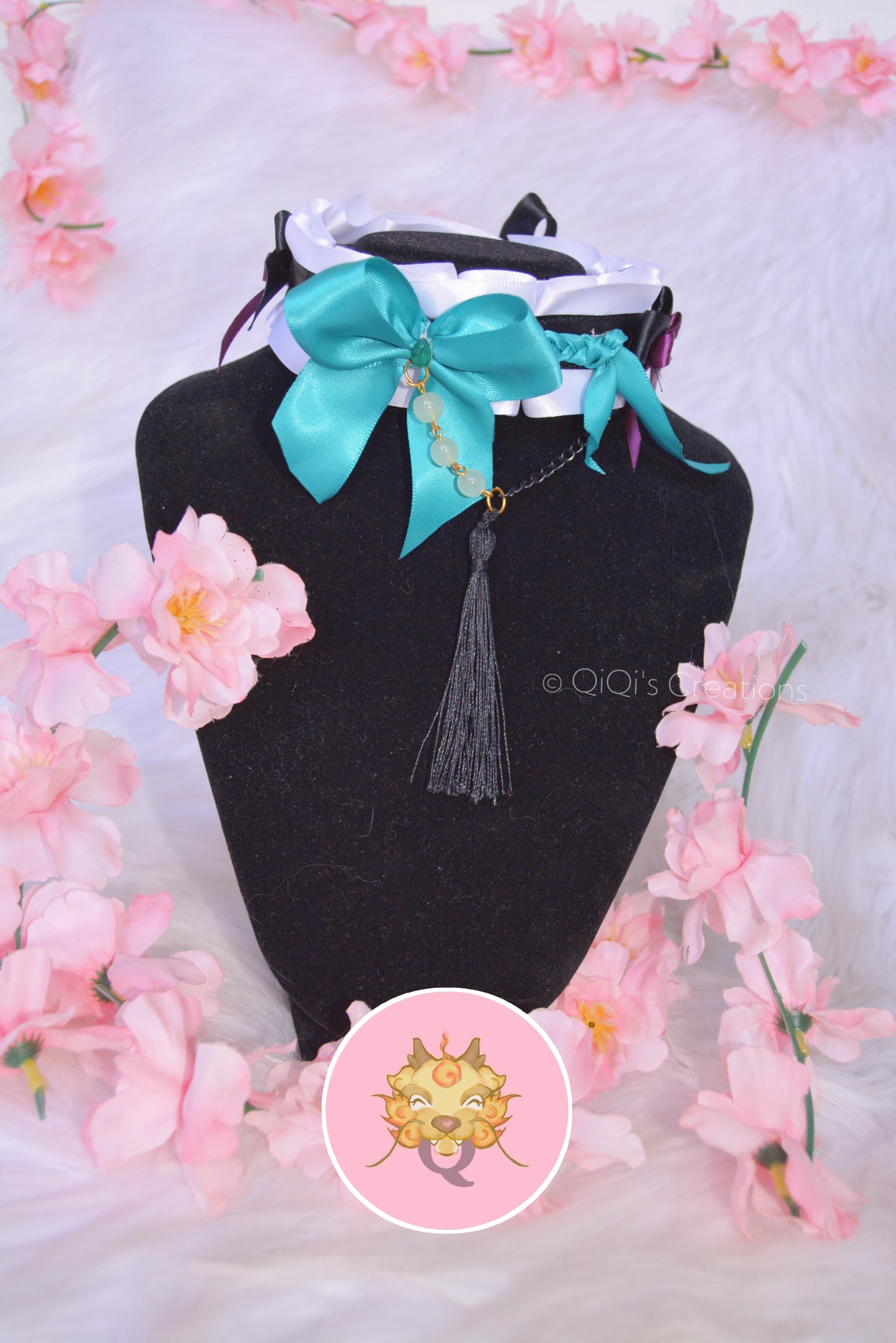 Sage Valorant pleated choker