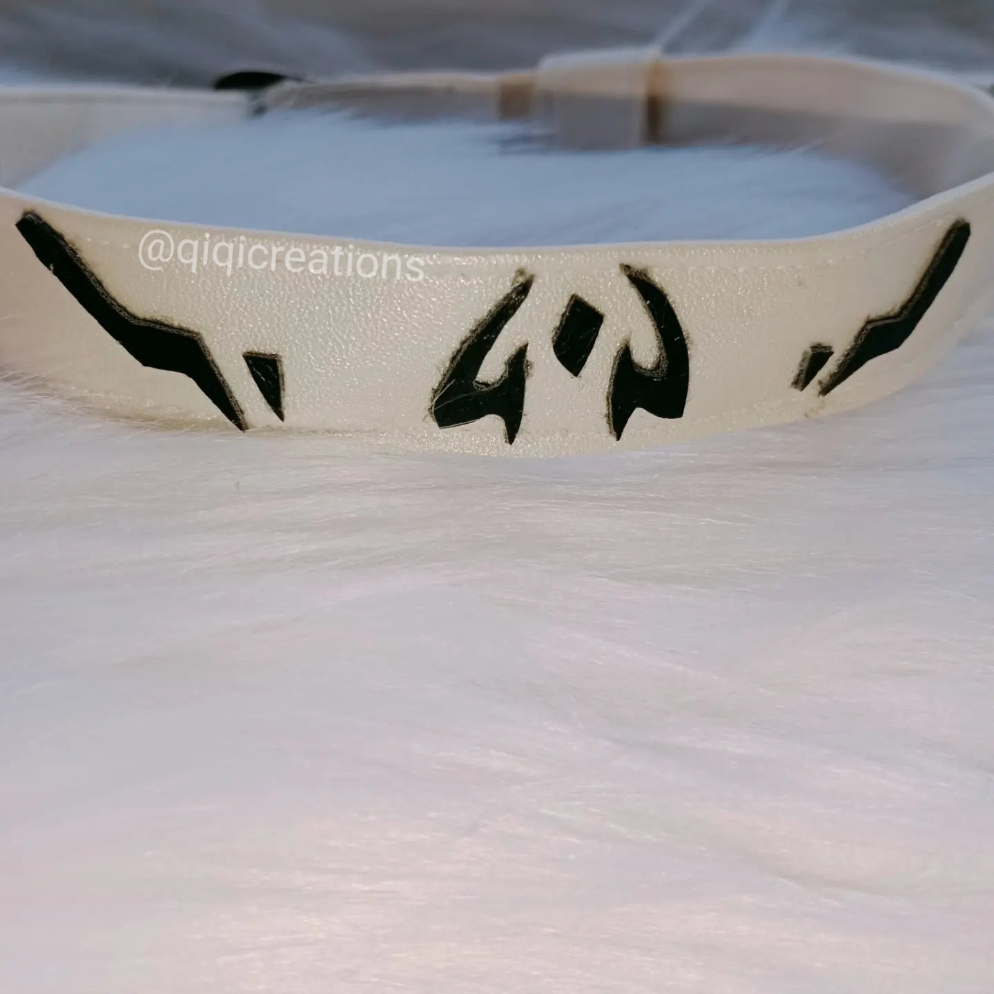 Sukuna pleather choker